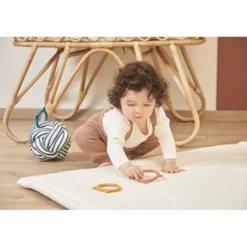 Balle d'éveil sensoriel pour bébé - Kaloo