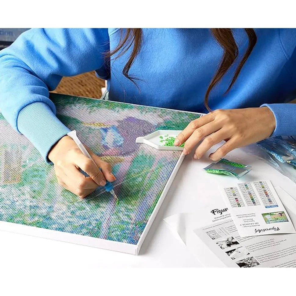 Broderie diamant : Femme abstraite style Picasso - sans chassis en bois - Figured'Art