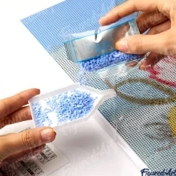 Broderie diamant : Fleurs et Bougies - toile tendue sur chassis - Figured'Art