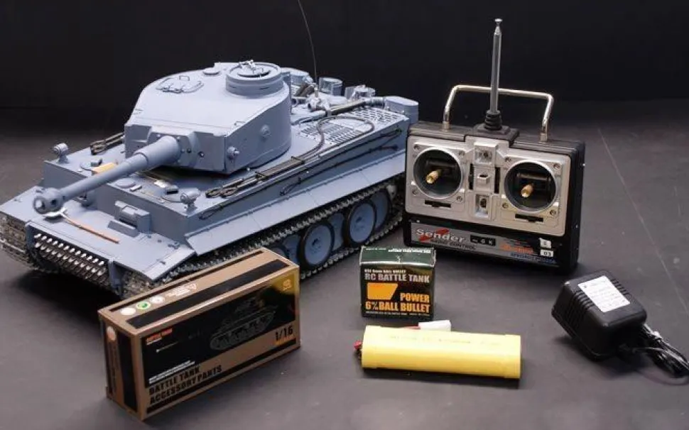 Char Panzer Tiger RC 1:16eme son et fumée - Amewi