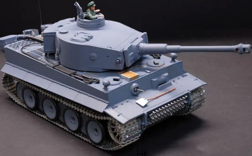 Char Panzer Tiger RC 1:16eme son et fumée - Amewi