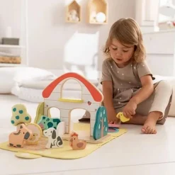 Ferme transportable en bois et tissus - Hape