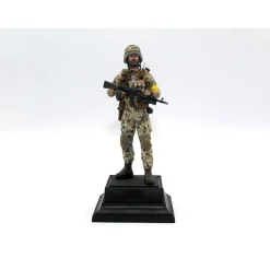 Figurine militaire : Soldat des Forces armées ukrainiennes - ICM