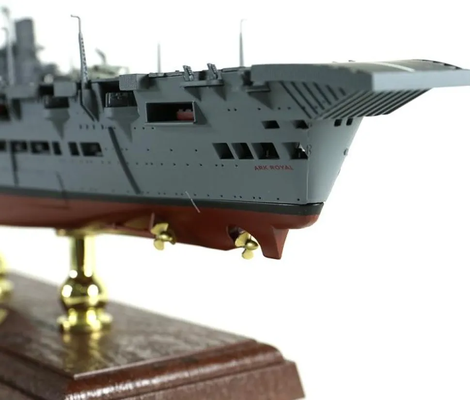 HMS Ark Royal Carrier 1/700 - Force Of Valor