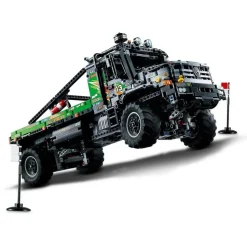 Lego Technic : Le camion d’essai 4x4 Mercedes-Benz Zetros - LEGO ®