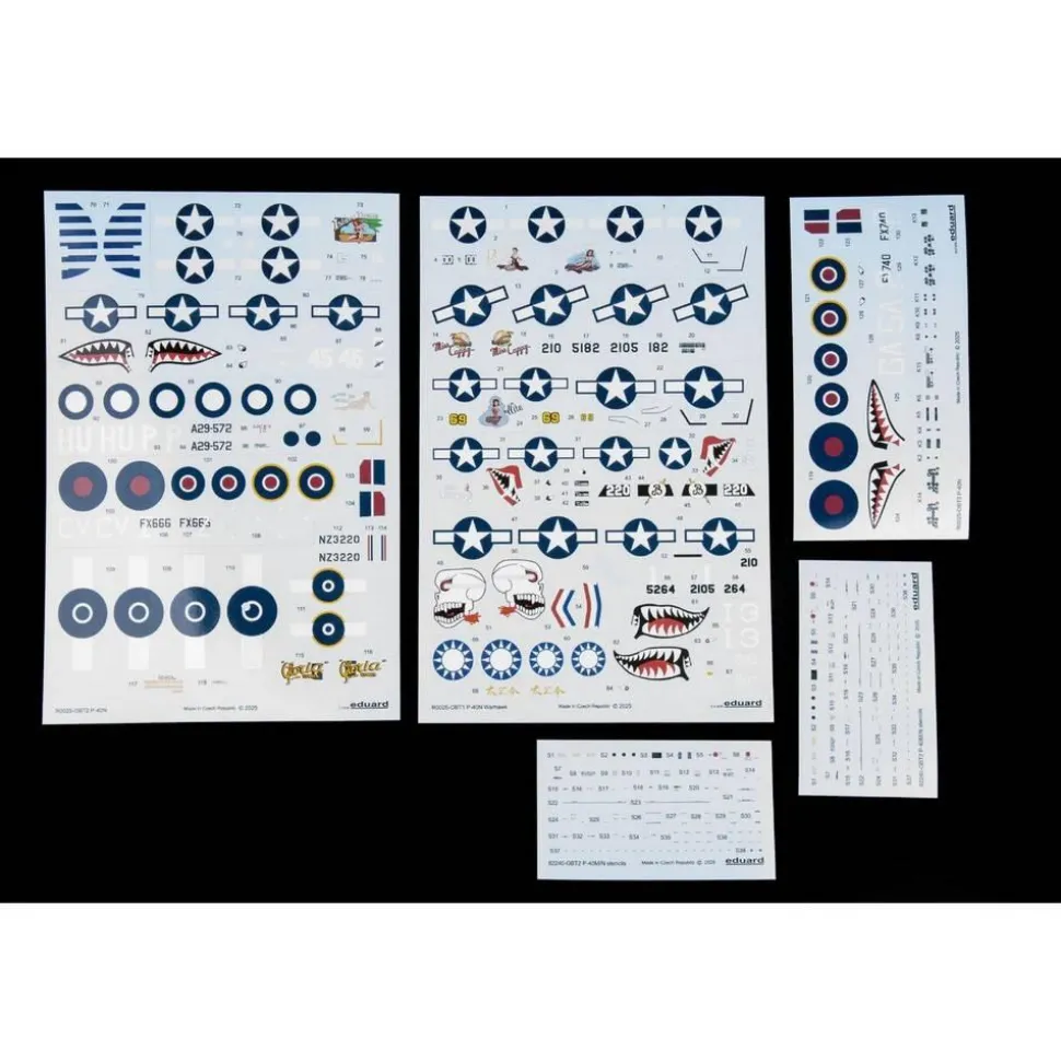 Maquette avion - P-40N Warhawk Royal Class - Eduard