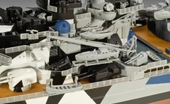 Maquette bateau : Battleship Tirpitz - Revell