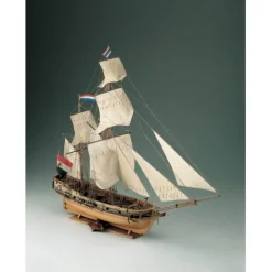 Maquette bateau en bois : Dolphyn - Corel