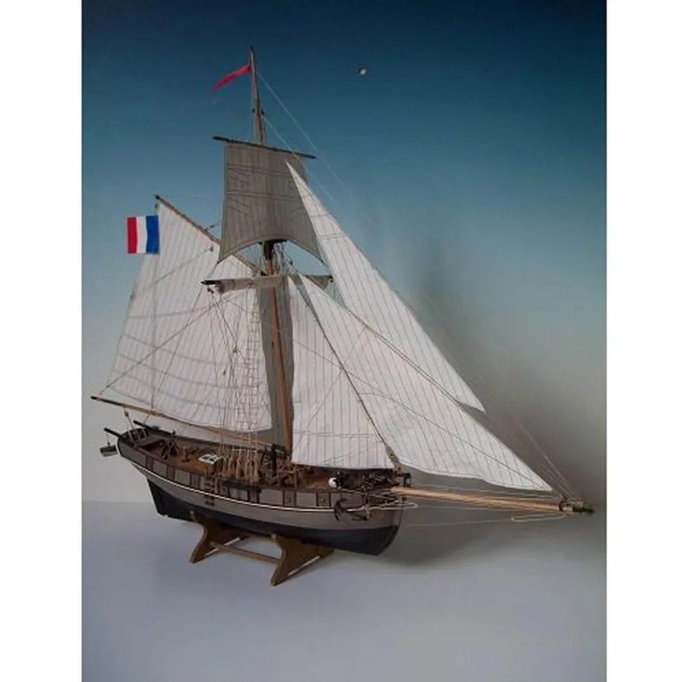 Maquette bateau en bois : Côtre Armé 1815 Faucon - Soclaine