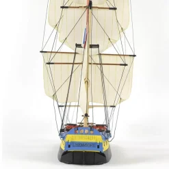 Maquette bateau en bois : easy kit : frégate Hermione La Fayette - Artesania