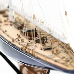 Maquette bateau en bois : Endeavour J-Class - Amati