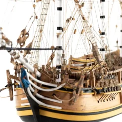 Maquette bateau en bois : HMS Bounty - Amati