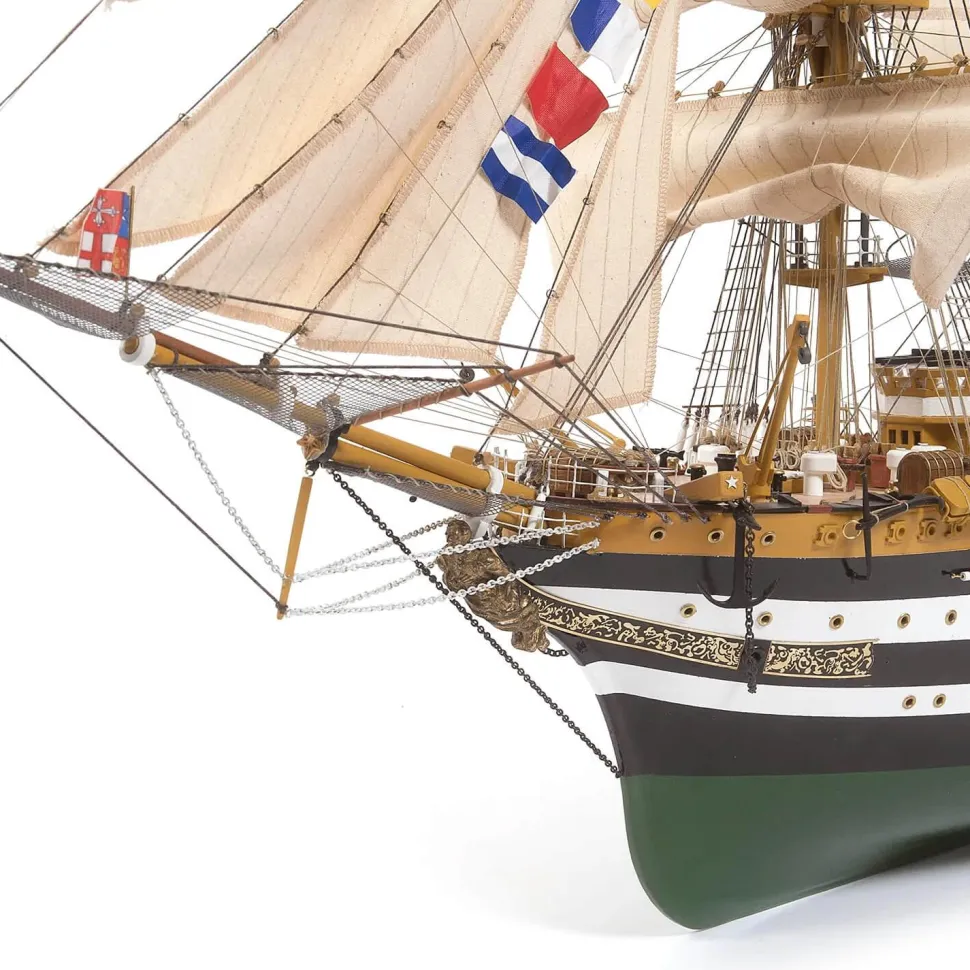 Maquette bateau en bois : Amerigo Vespucci - OCCRE