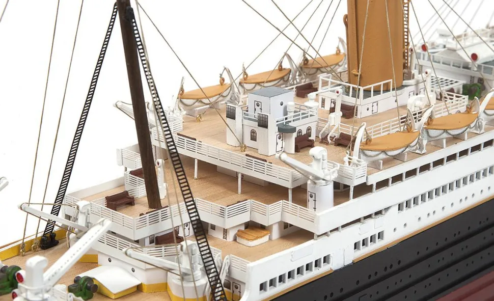 Maquette bateau en bois : RMS Titanic - OCCRE