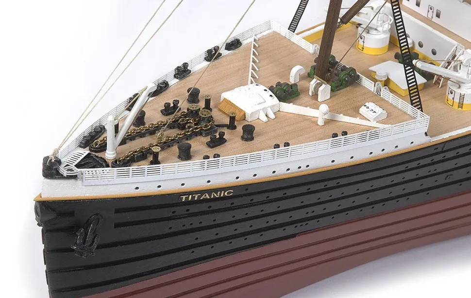 Maquette bateau en bois : RMS Titanic - OCCRE
