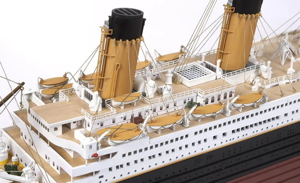 Maquette bateau en bois : RMS Titanic - OCCRE