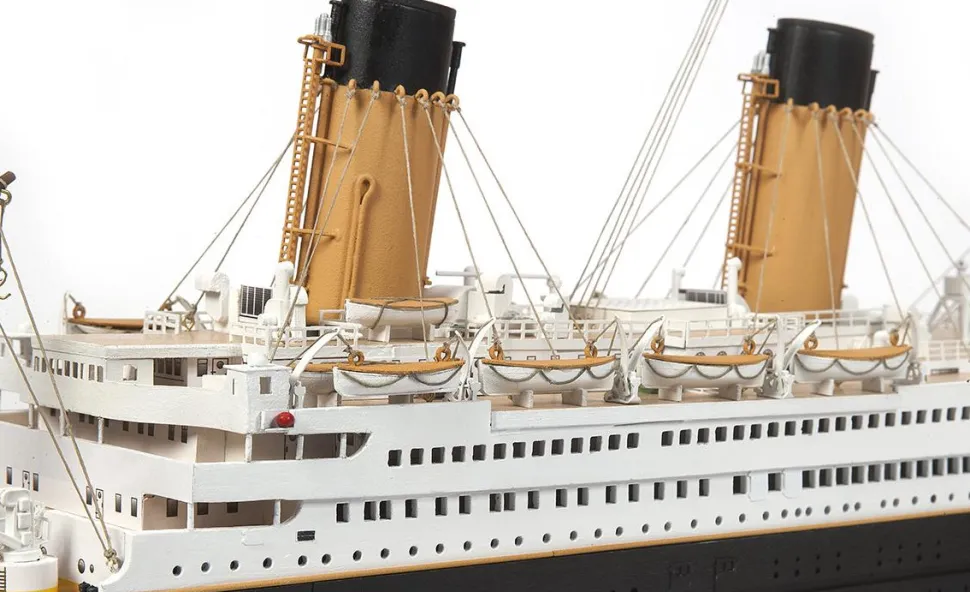 Maquette bateau en bois : RMS Titanic - OCCRE