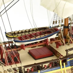 Maquette bateau en bois : HMS Endeavour - Artesania