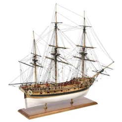 Maquette bateau en bois : HMS Fly - Amati