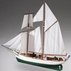 Maquette bateau en bois : La Belle Poule - Dusek