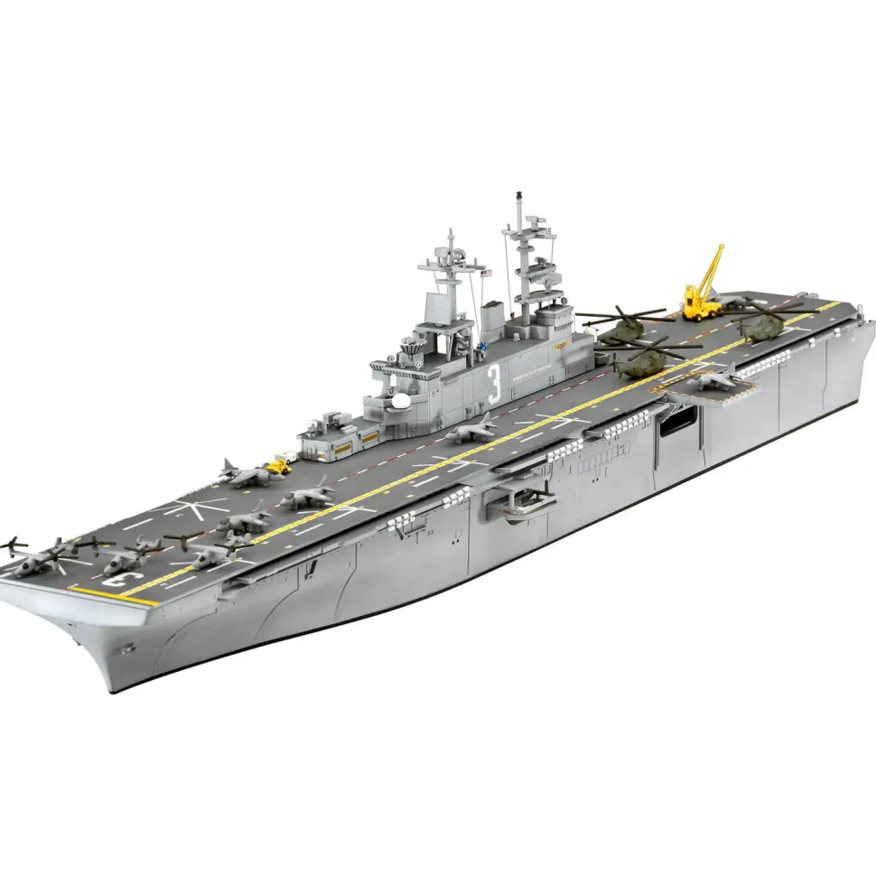 Maquette bateau militaire : Transporteur d'assaut USS WASP - Revell