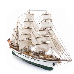 Maquette de bateau en bois : Gorch Fock - OCCRE