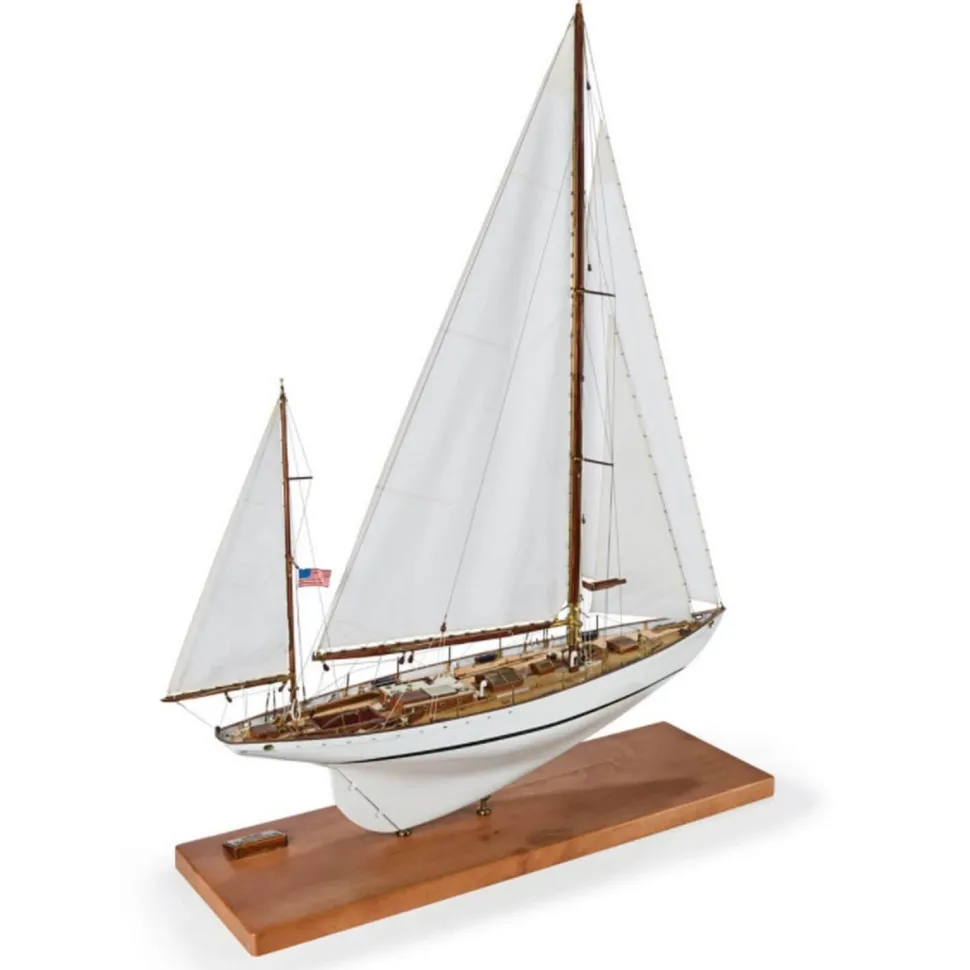 Maquette de bateau en bois : Dorade - Amati