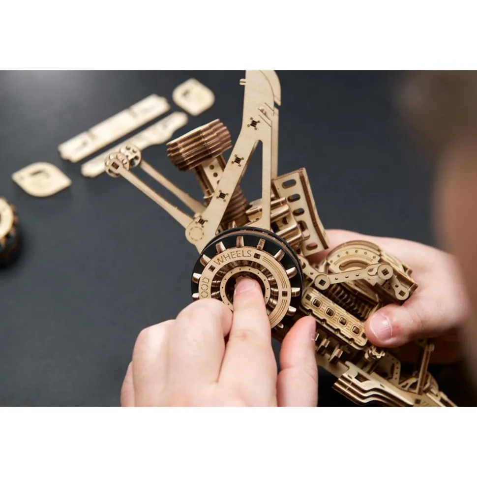 Maquette en bois : Dragster Top Fuel - Ugears