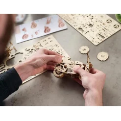 Maquette en bois : Scooter pliant moto compact - Ugears