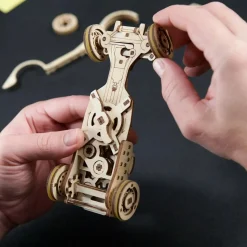 Maquette en bois : Voiture de sport