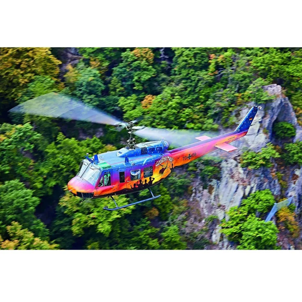 Maquette hélicoptère : Bell Uh-1D "Goodbye Huey" - Revell