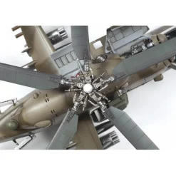 Maquette hélicoptère : Mil Mi-24V/VP - Zvezda