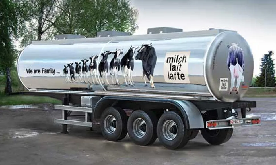 Maquette remorque Citerne Swissmil - Italeri