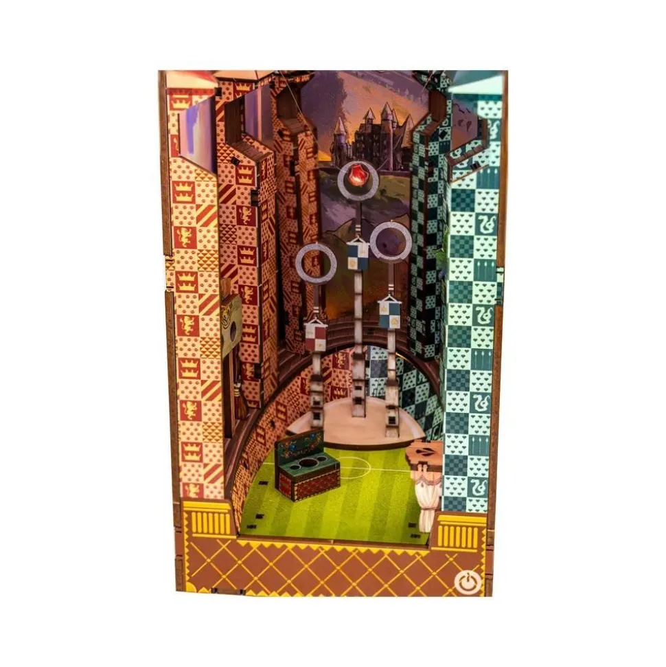 Maquette Tiny Aventures : Le terrain de Quidditch - Harry Potter - Revell