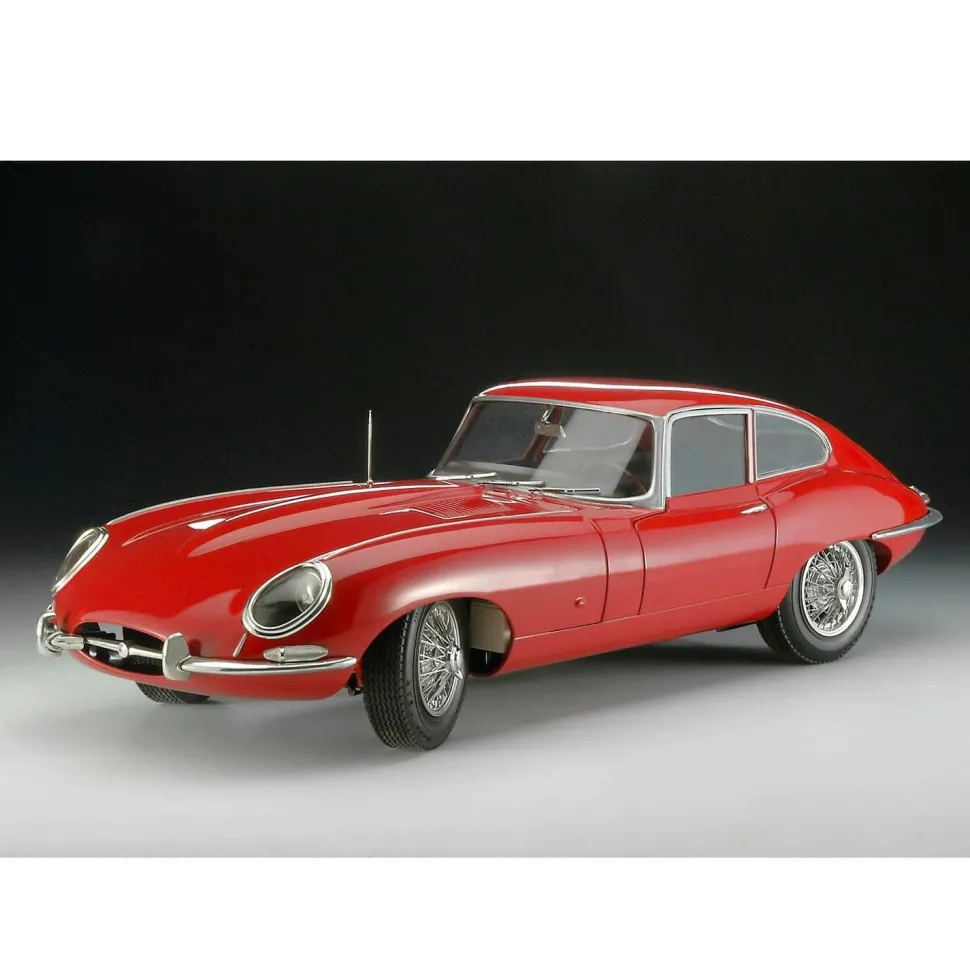 Maquette voiture : Jaguar E-type (coupé) 1:8 - Revell