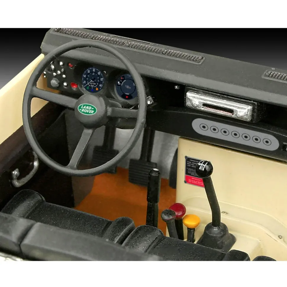 Maquette voiture : Land Rover Series III LWB - Revell