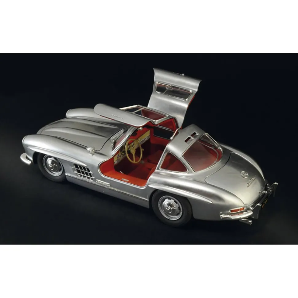 Maquette voiture : Mercedes Benz 300 SL Gull Wing - Italeri