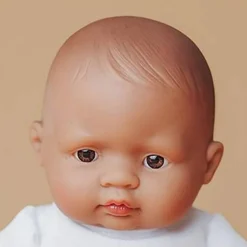 ML Poupées: POUPÉE BÉBÉ GARCON LATINO-AMERICAIN HABILLÉES 21cm - Miniland