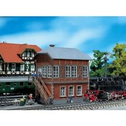 Modélisme ferroviaire HO : Poste d'aiguillage - construction en brique - Faller