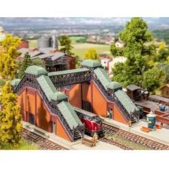 Modélisme ferroviaire N : Pont piéton - Faller