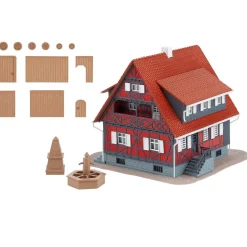 Modélisme HO : Maison à colombages avec fontaine - Faller