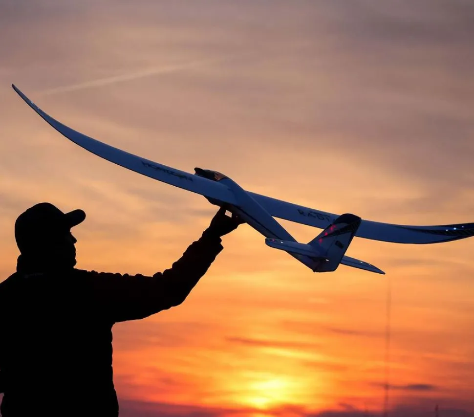 Night Radian 2.0m PNP - E-flite