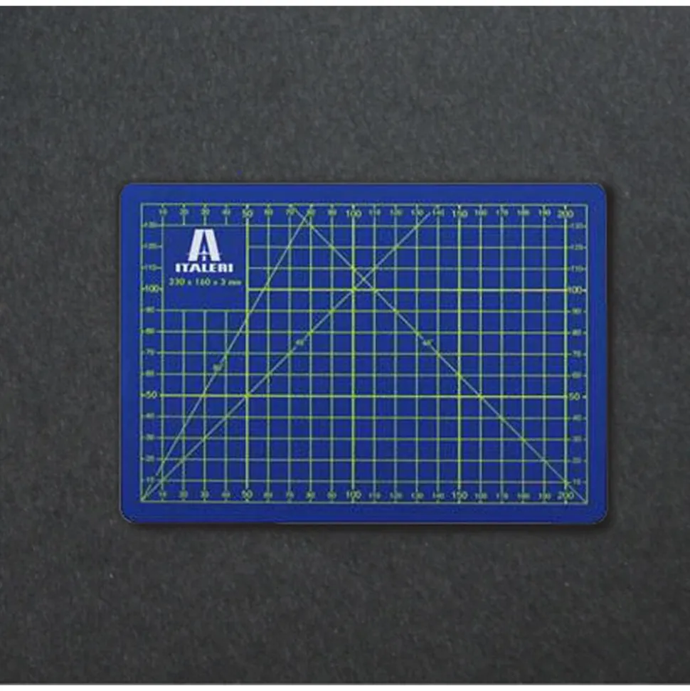 Outillage pour maquette : Tapis De Coupe A5 23x16cm - Italeri