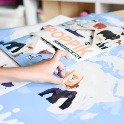 Poster pédagogique et stickers : Animaux du monde - Poppik