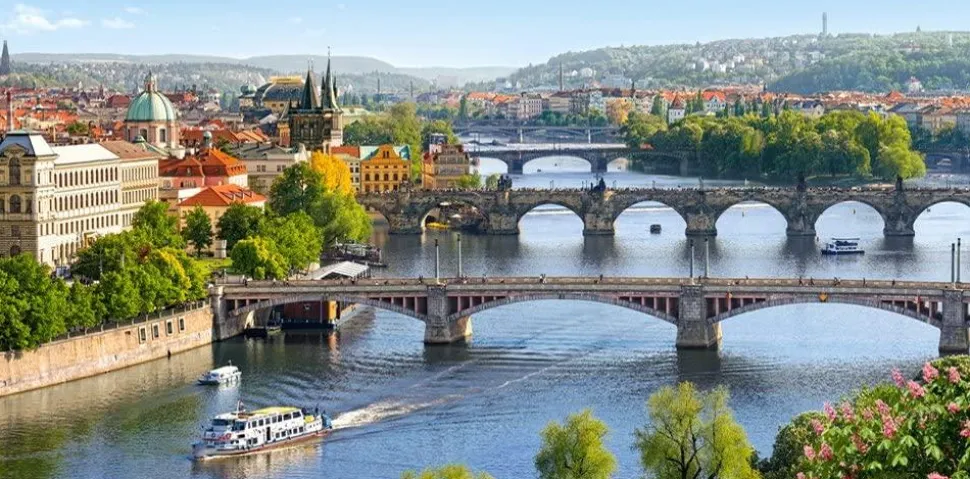 Puzzle 4000 pièces : Ponts sur la Vltava, Prague - Castorland