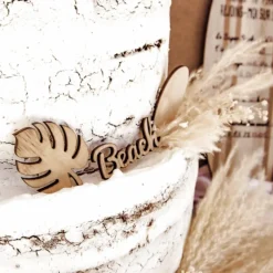 Sachet de 10 confettis en bois Beach and Surf 4cm - RueDeLaFete