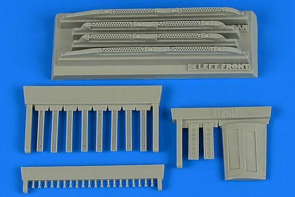 Su-17/22M3/M4 Fitter K covered chaff/fla dispensers for Kitty Hawk- 1:48e - Aires - Aires