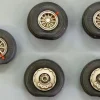 Wheels for DC-6/C-118 - 1:72e - Plus model - Plus Model